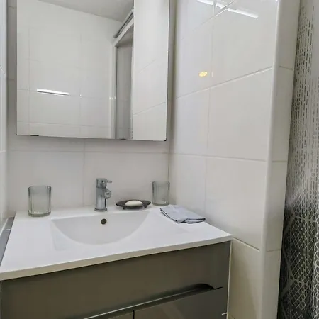 Apartmán T2 Au Cap D'agde, Piscine Et Parking, Proche Plage, Pour 4 Pers - Fr-1-607-228 Agde